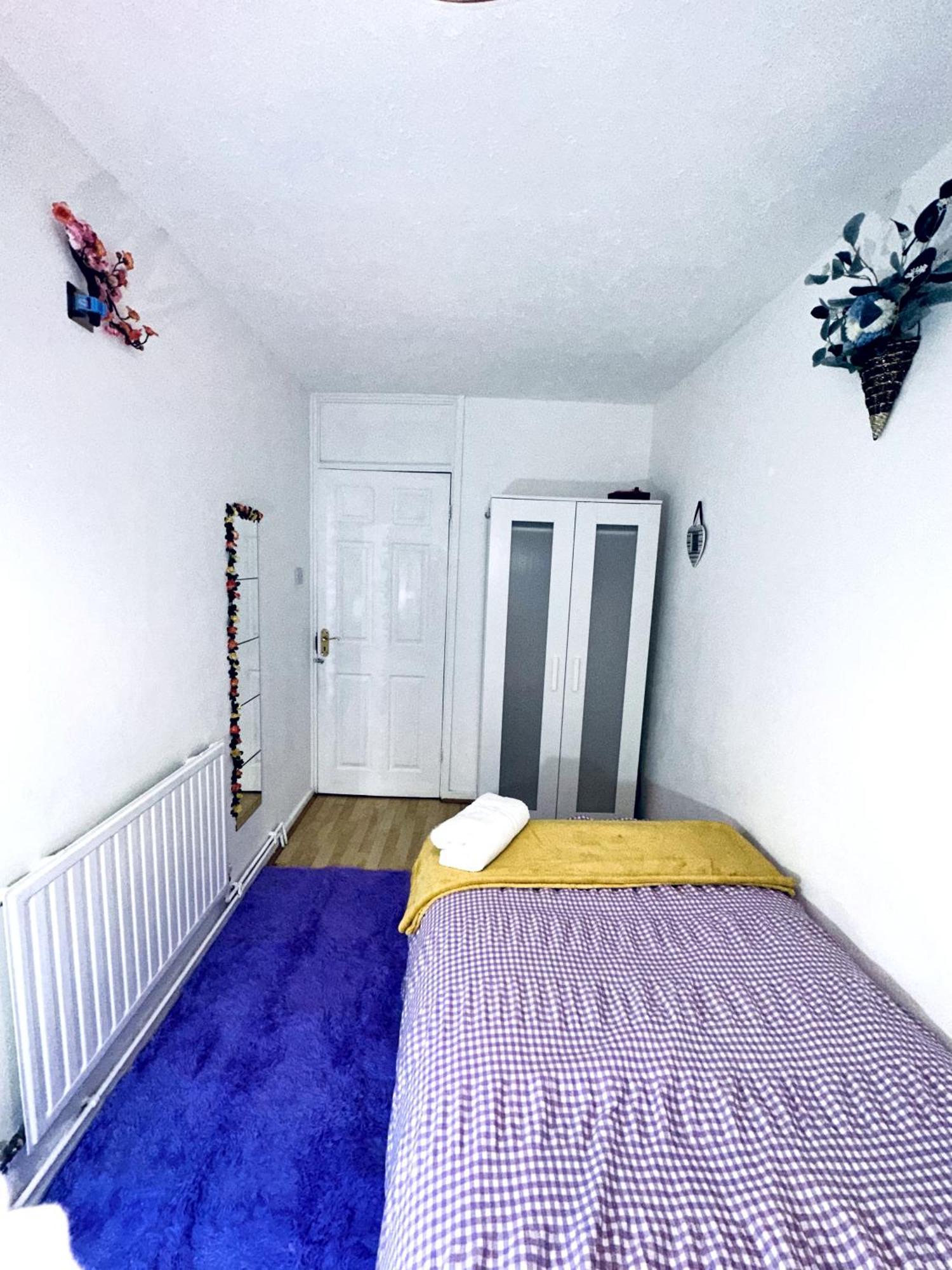Excellent Double Rooms In Cheap Rate Around Central Londýn Exteriér fotografie