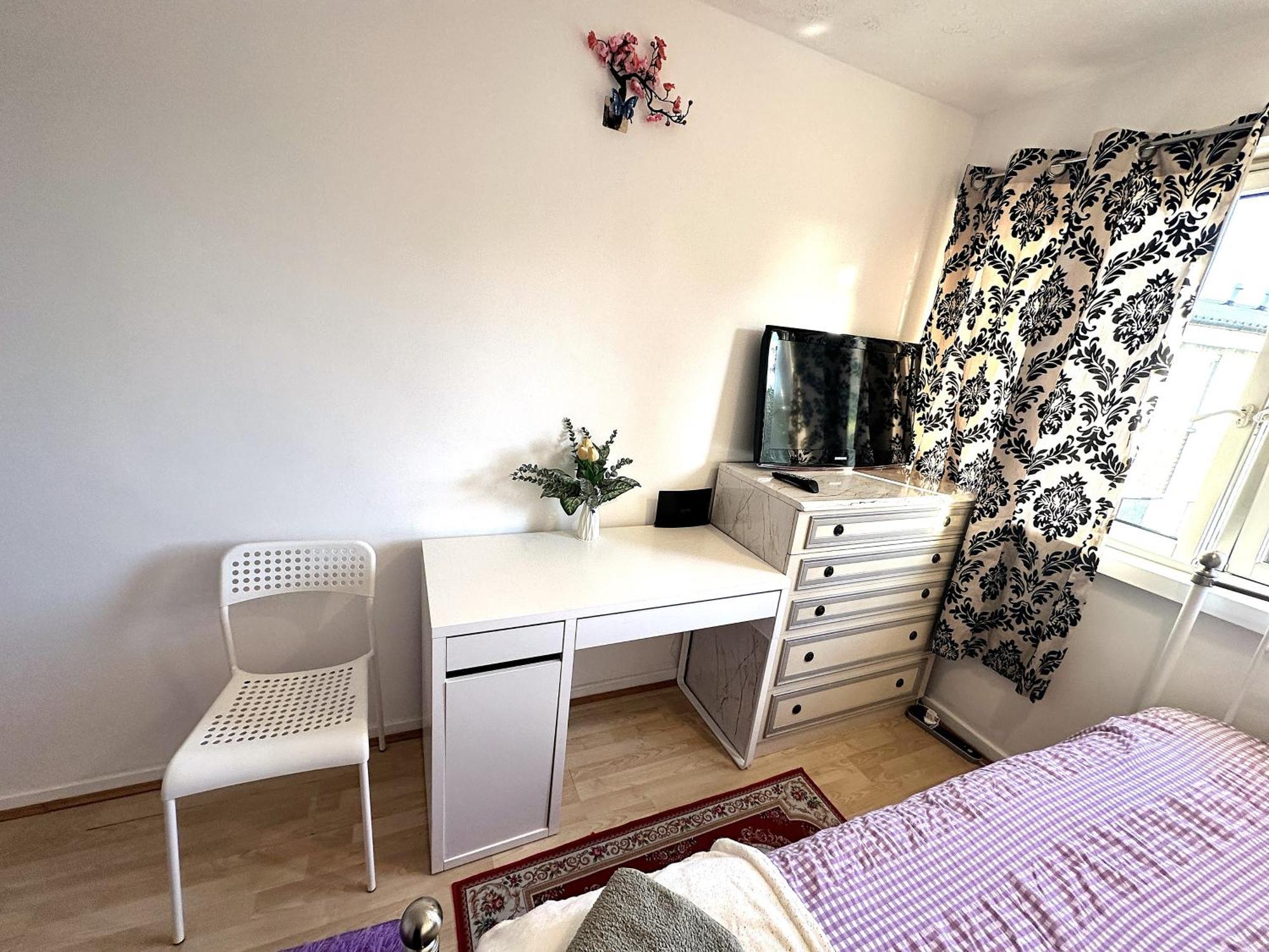 Excellent Double Rooms In Cheap Rate Around Central Londýn Exteriér fotografie