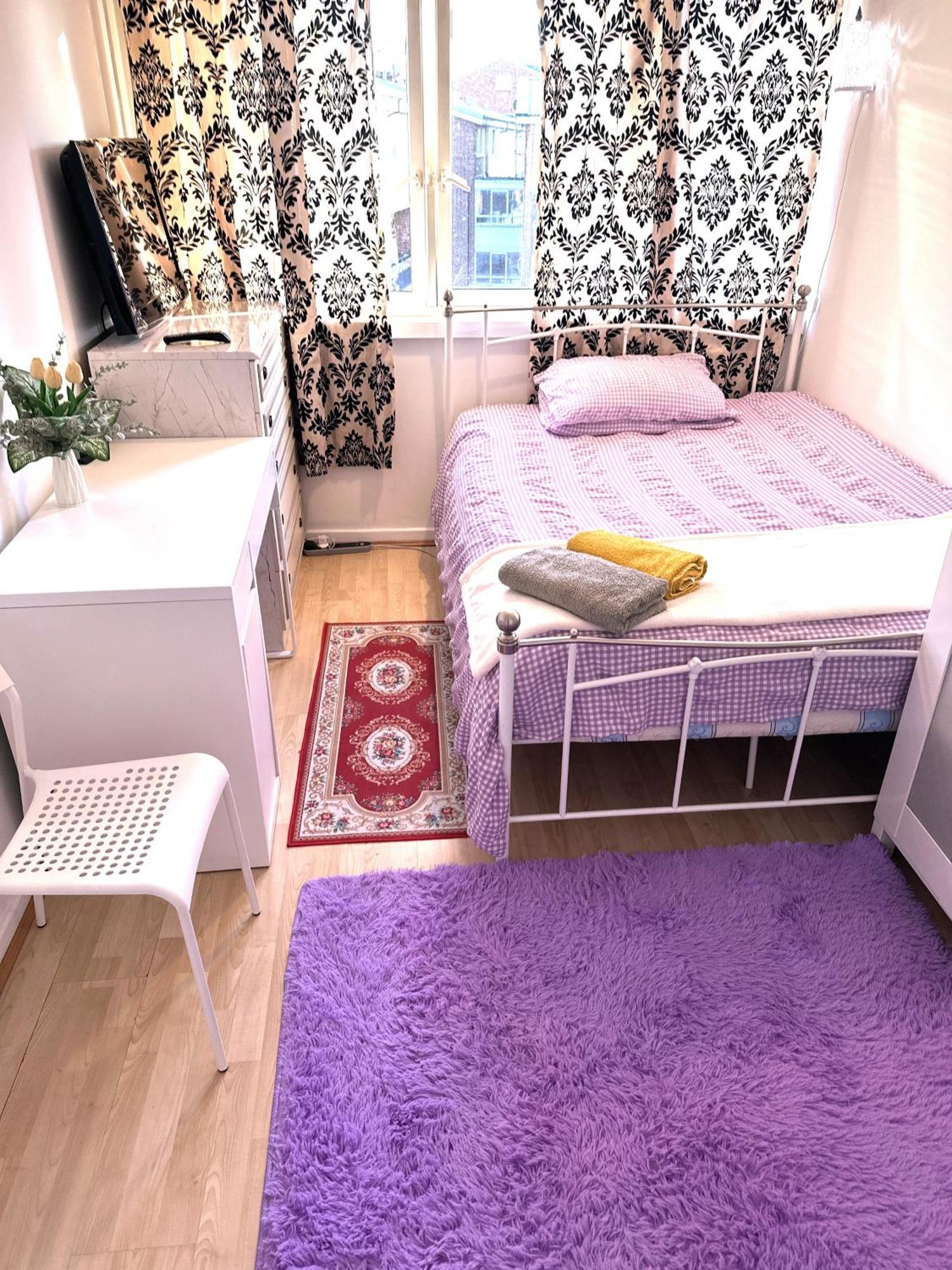 Excellent Double Rooms In Cheap Rate Around Central Londýn Exteriér fotografie